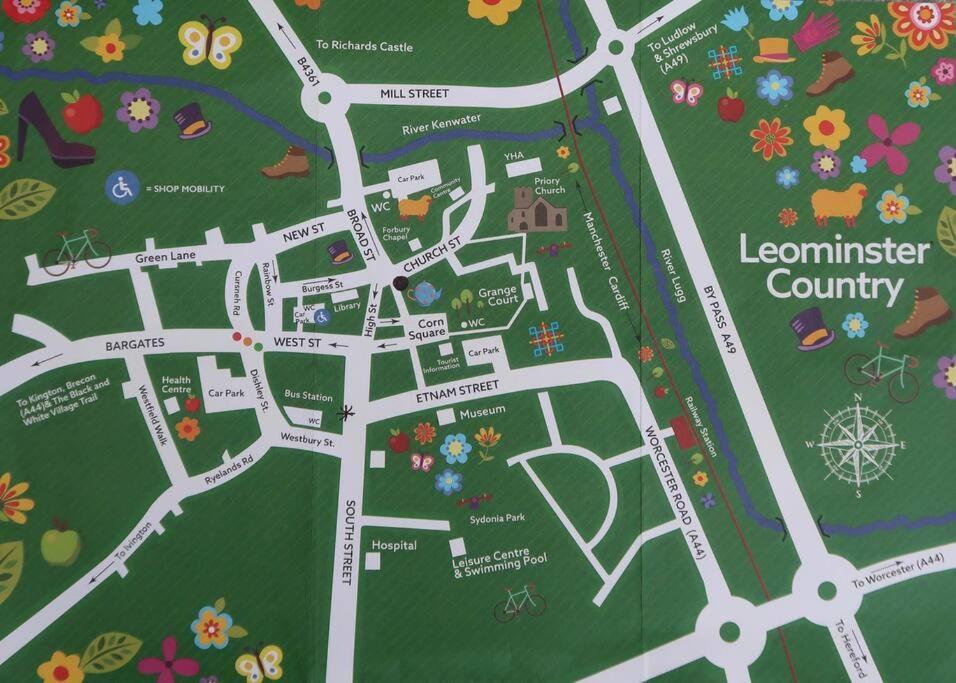 Medieval Roots And Harry Potter Townhouse - Hiking Near Ludlow 레민스터 외부 사진